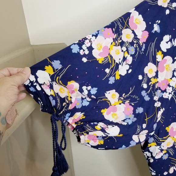 A NEW DAY APPROACH FLORAL KIMONO CARDIGAN - Picture 3 of 4